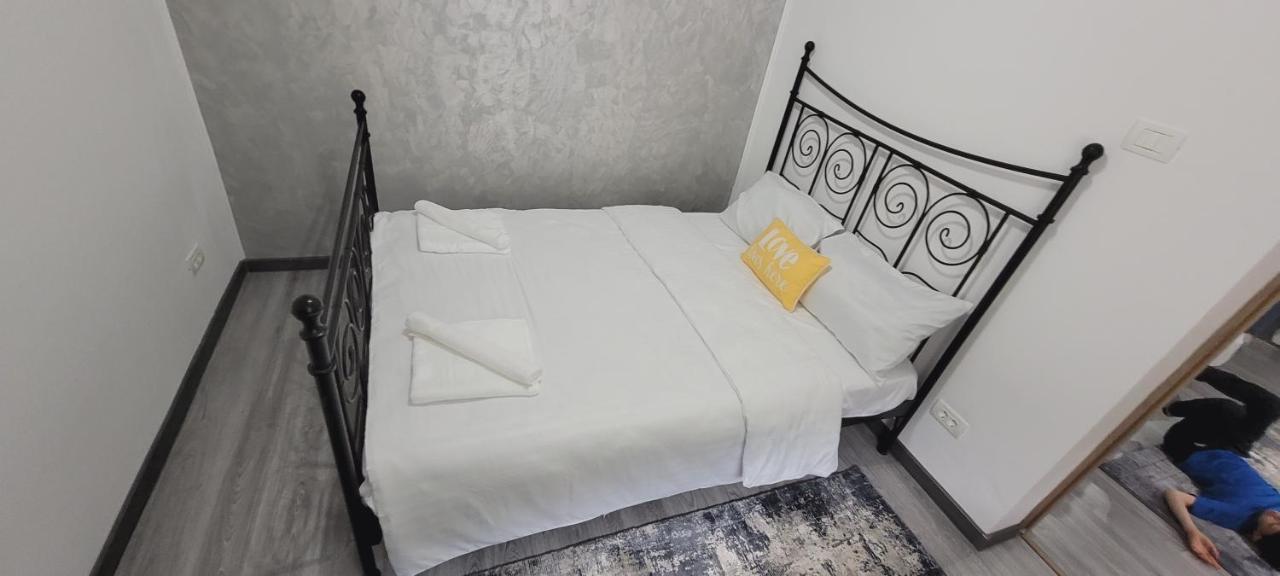 Andi 2-Apartament Băile Herculane المظهر الخارجي الصورة