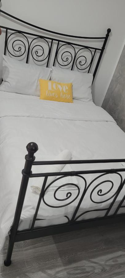 Andi 2-Apartament Băile Herculane المظهر الخارجي الصورة